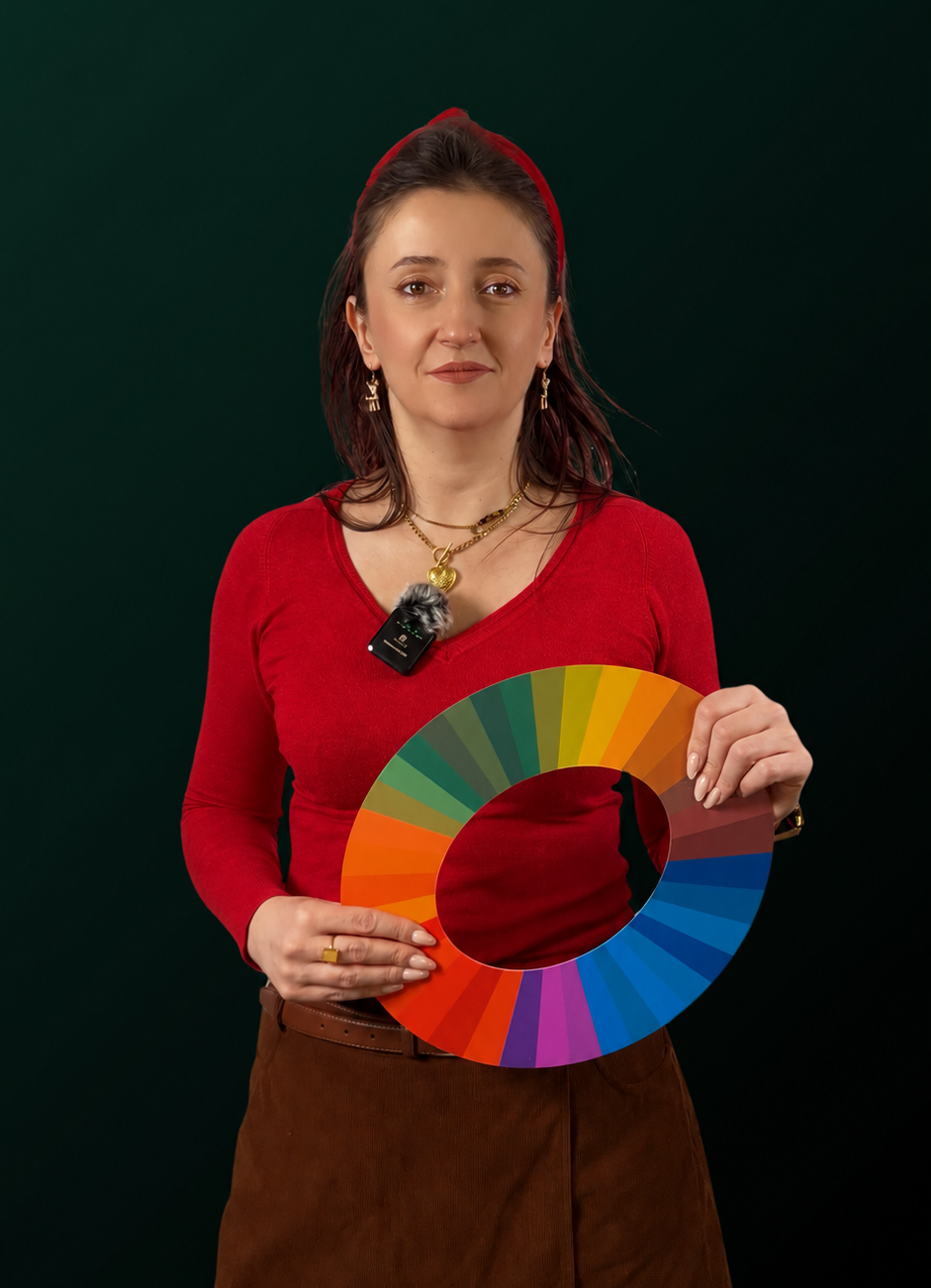Joanna Galanciak z kołem kolorów